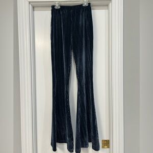 Natural life ribbed velvet-like ribbed flare pant. Size S. NWT.